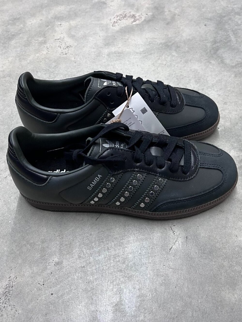 Adidas Samba OG Studded Stripes Black Earth Gum Women’s JR8869 - New - Picture 3 of 6